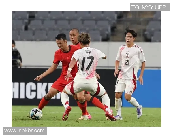 2010东亚杯中国队与日本队激战回顾及精彩瞬间分析