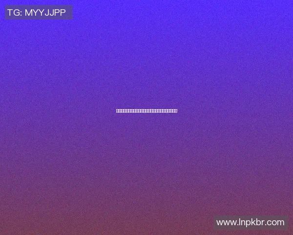 中国女记者与足球明星的幕后故事与情感交织的精彩瞬间